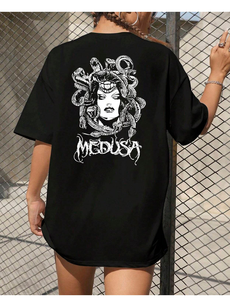 Camiseta Oversize Deusa Medusa - Preto